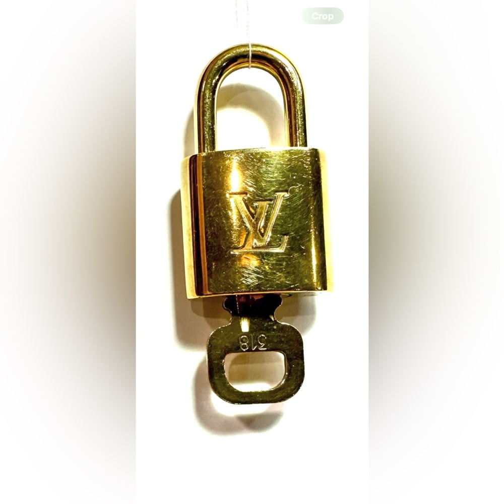 Authentic LV Louis Vuitton lock and key - $70 each or 2 for $$130 - Picture 12 of 16